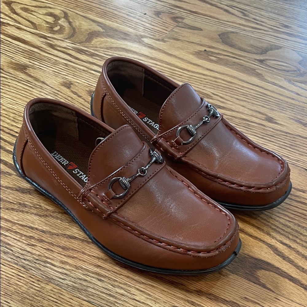 Boy’s Deer Stags Loafers. Size 2. Like New Condition, Only Worn Twice.